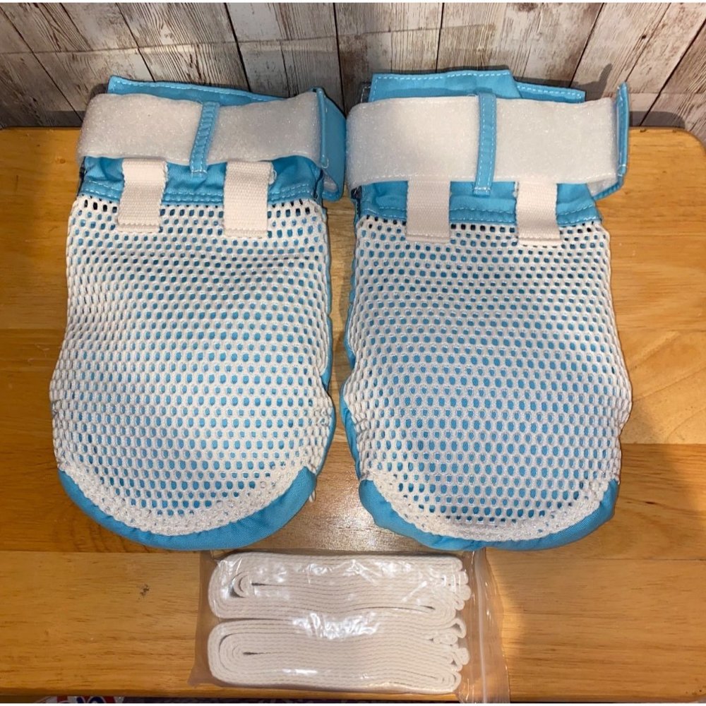 EZ Assistive Dementia Restraint Gloves Zipper Opening Patients Elderly Washable